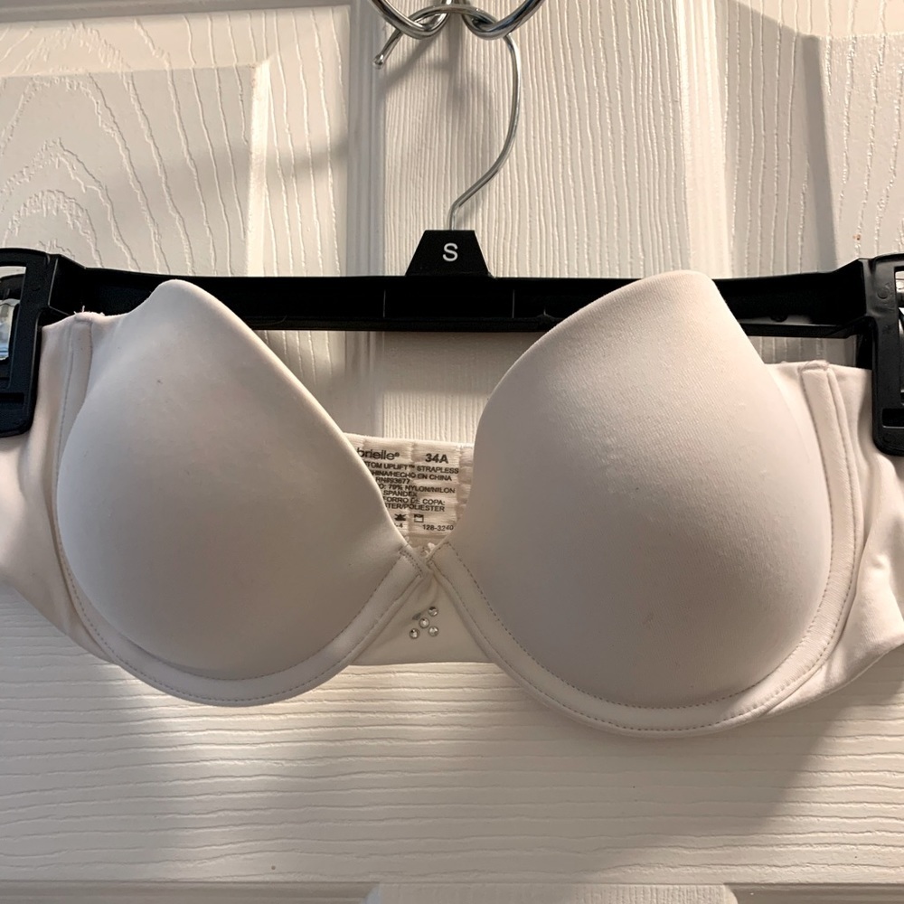 Ambrielle white strapless‎ bra